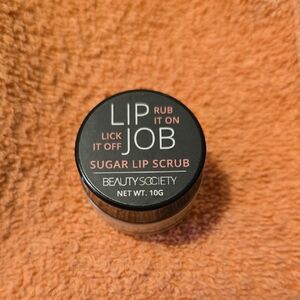 Beauty Society Sugar Lip Scrub - Limited Edition Salted Caramel